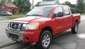 Nissan Titan CREW 4X4 SPORT