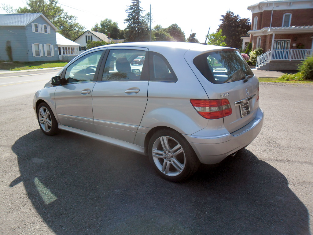 mb200-2011-007.jpg