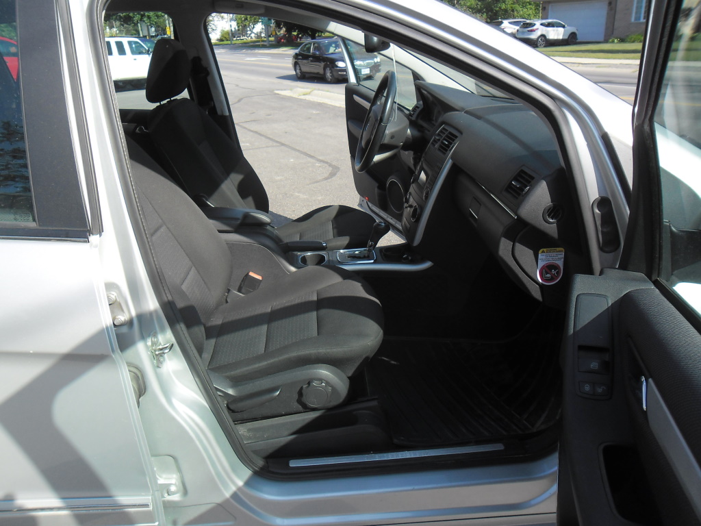 mb200-2011-008.jpg