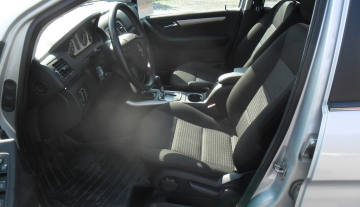 mb200-2011-009.jpg